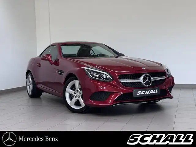 Mercedes-Benz SLC 250 d DISTRONIC+AMBIENTE+AIRSCARF+COMAND+LED