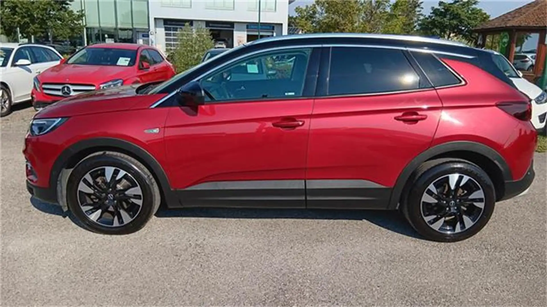 Opel Grandland X 1,6 CDTI BlueInj. Innovation Aut. Star Rot - 2
