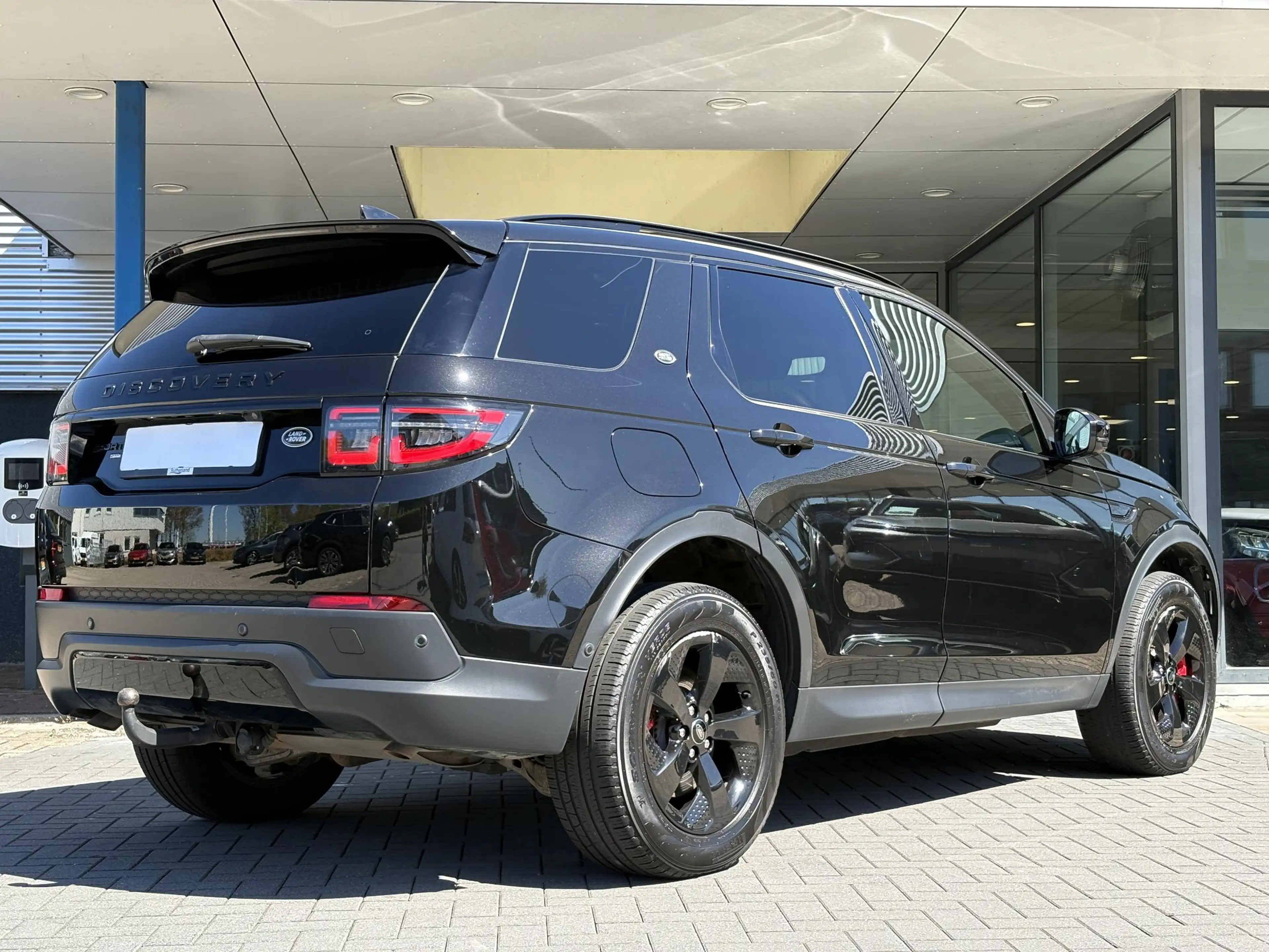 Land Rover Discovery Sport P300e 1.5 R-Dynamic SE | Voorruit verwarming | 360 — photo 9
