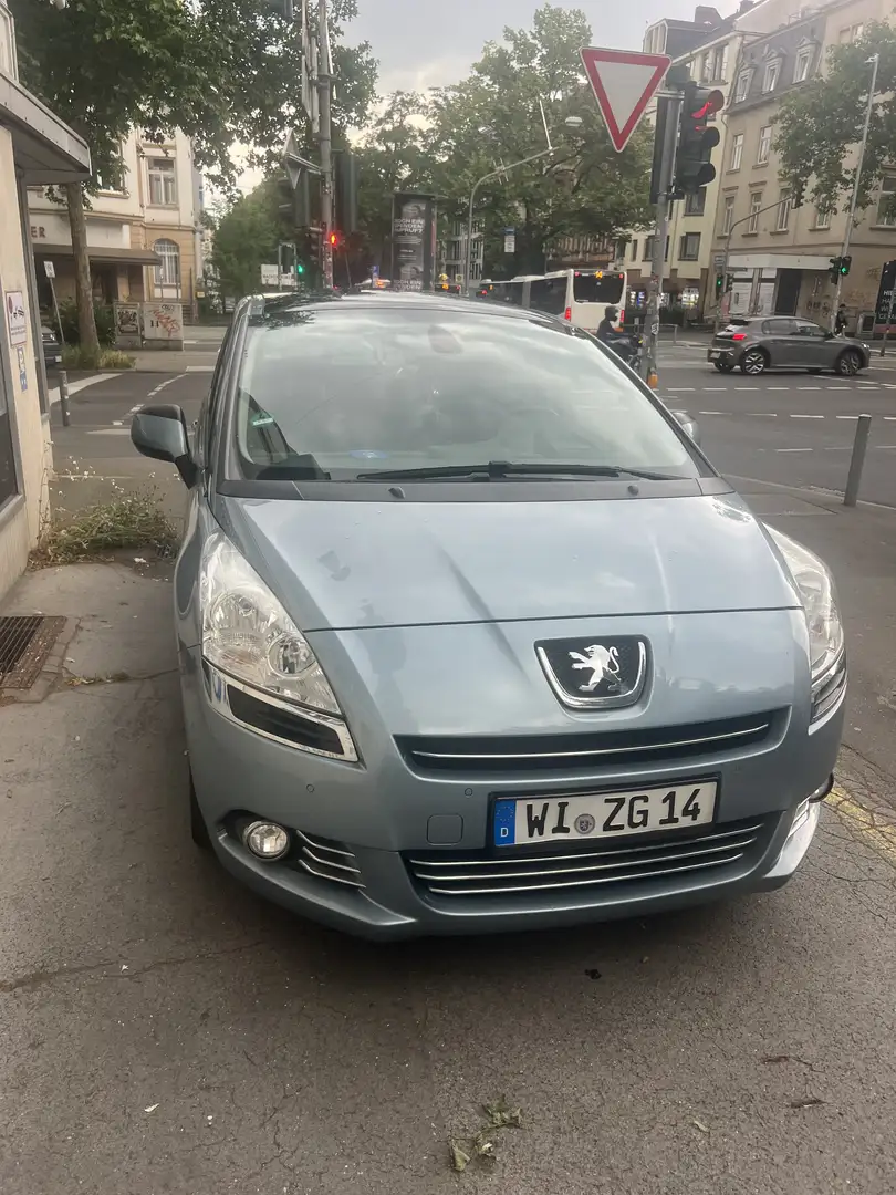 Peugeot 5008 7 SITZER PANORAMA/ StartStop/ Navi Blau - 1