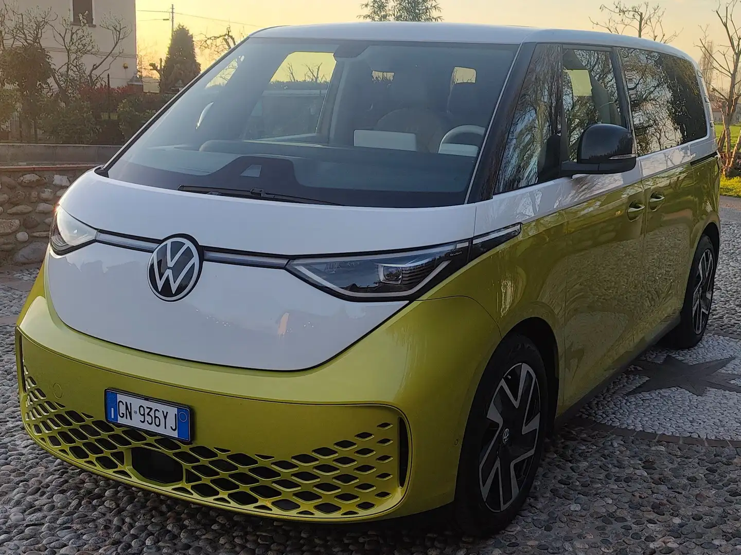 Volkswagen ID. Buzz ID.Buzz  77 kWh Pro+ Giallo - 1