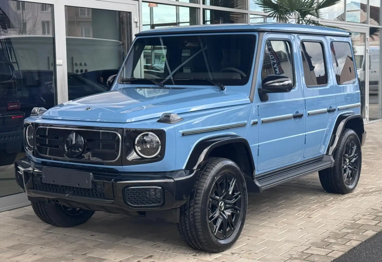 Mercedes-Benz G 580 mit EQ Technologie Night Blau - 2