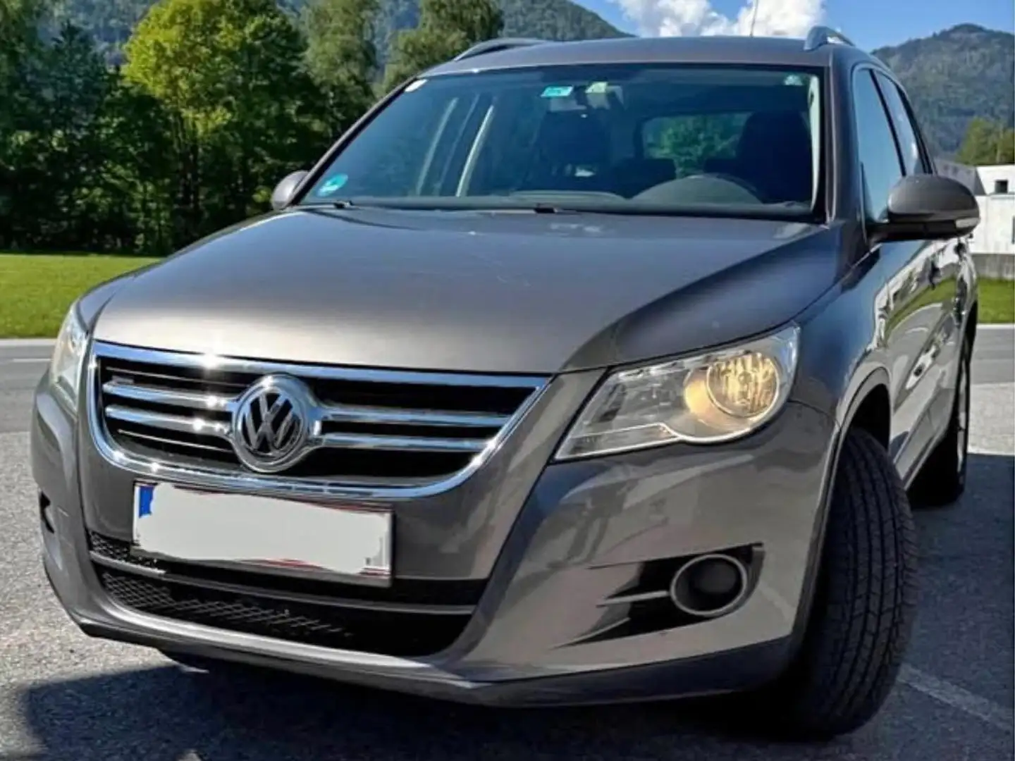 Volkswagen Tiguan Tiguan 2,0 TDI CR DPF 4Motion Sport Grau - 1
