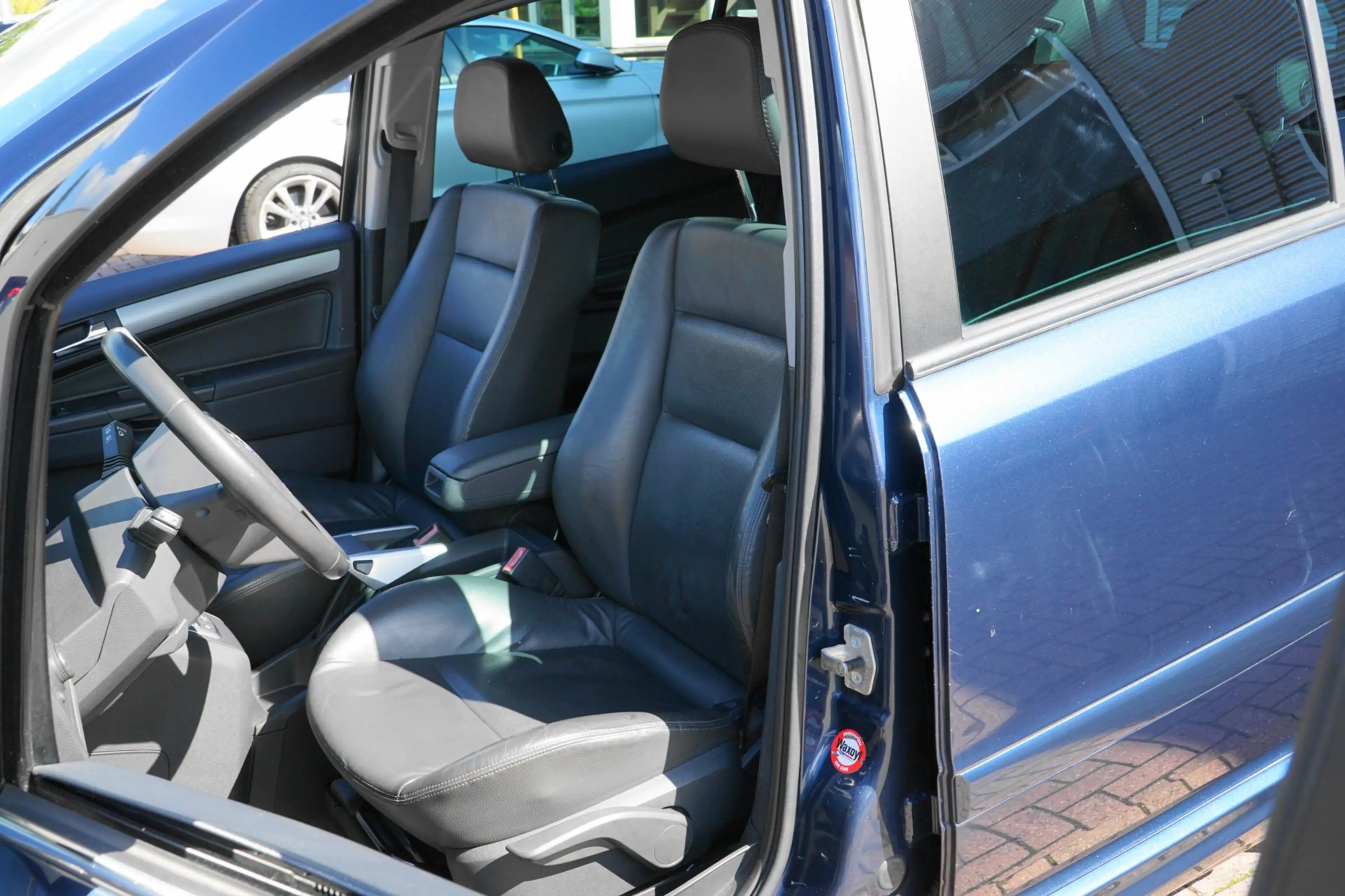 Opel Zafira 1.8 Cosmo CRUISE TREKHAAK AUT. — photo 15