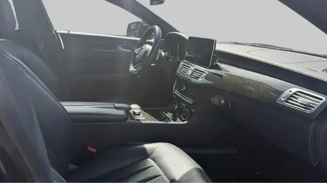 Mercedes-Benz CLS view 14