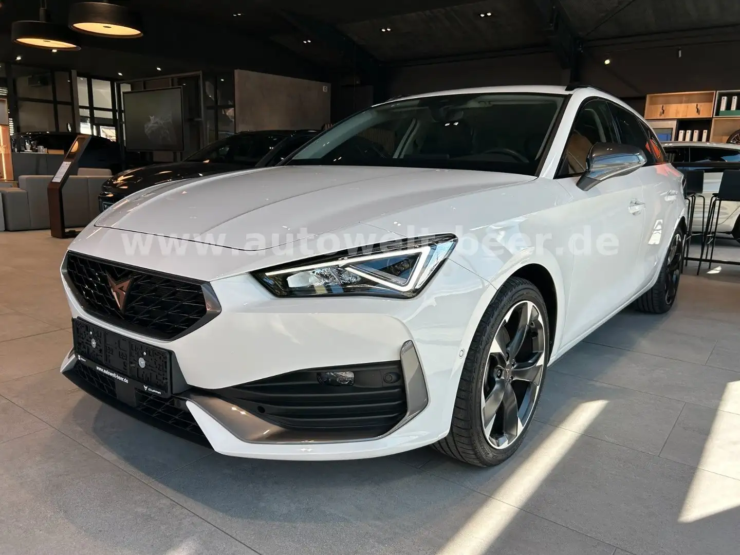 CUPRA Leon Sportstourer 2,0 TDI 7 Gang DSG 150 PS Weiß - 1