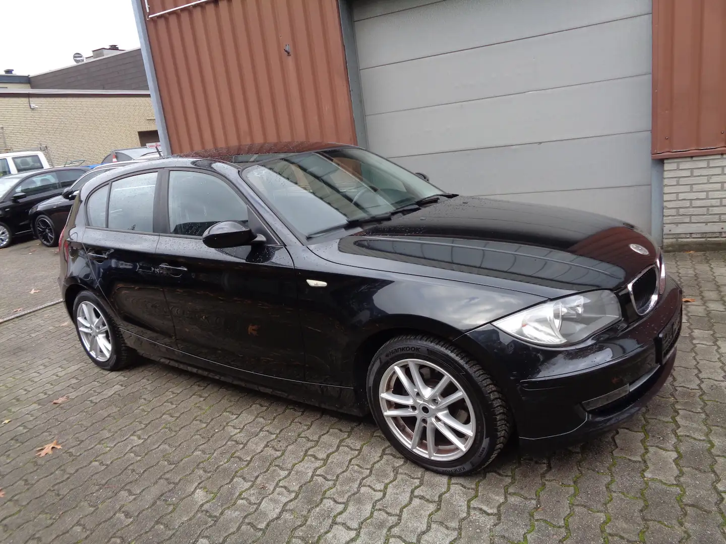 BMW 116 116i, Klimatr., SHZ, PDC, Ganzjahresreifen Schwarz - 1