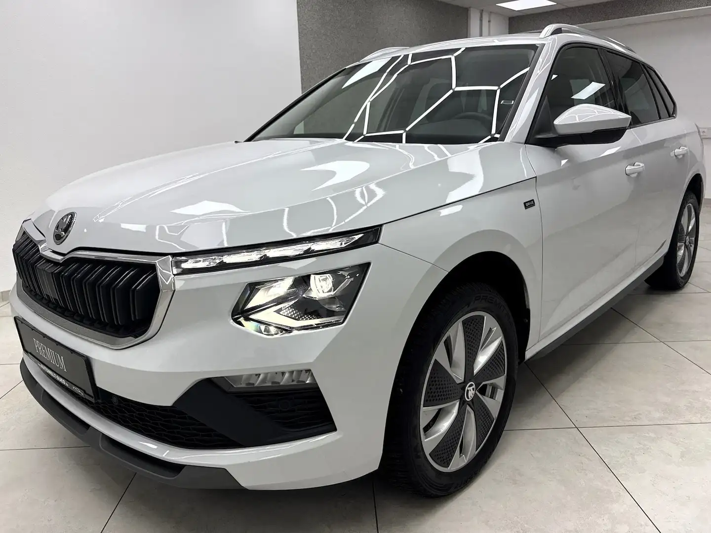 Skoda Kamiq 1.0 TSI Selection Matrix LED Navi RCam ACC el.Heck Weiß - 2