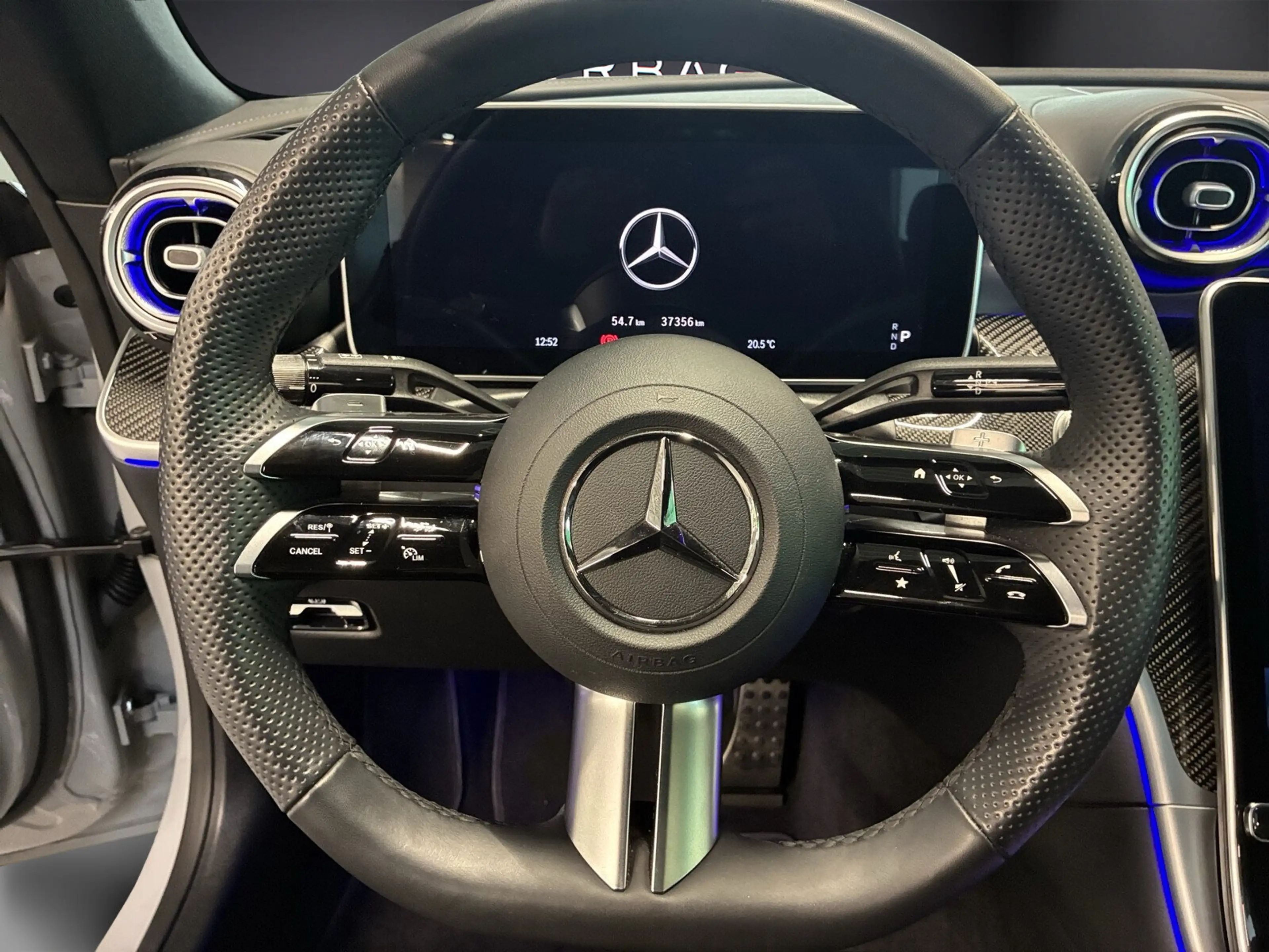 Mercedes-Benz CLE 220 CLE 220 d COUPE AMG-LINE PANO CARBON DISTRONIC MEMORY — photo 14