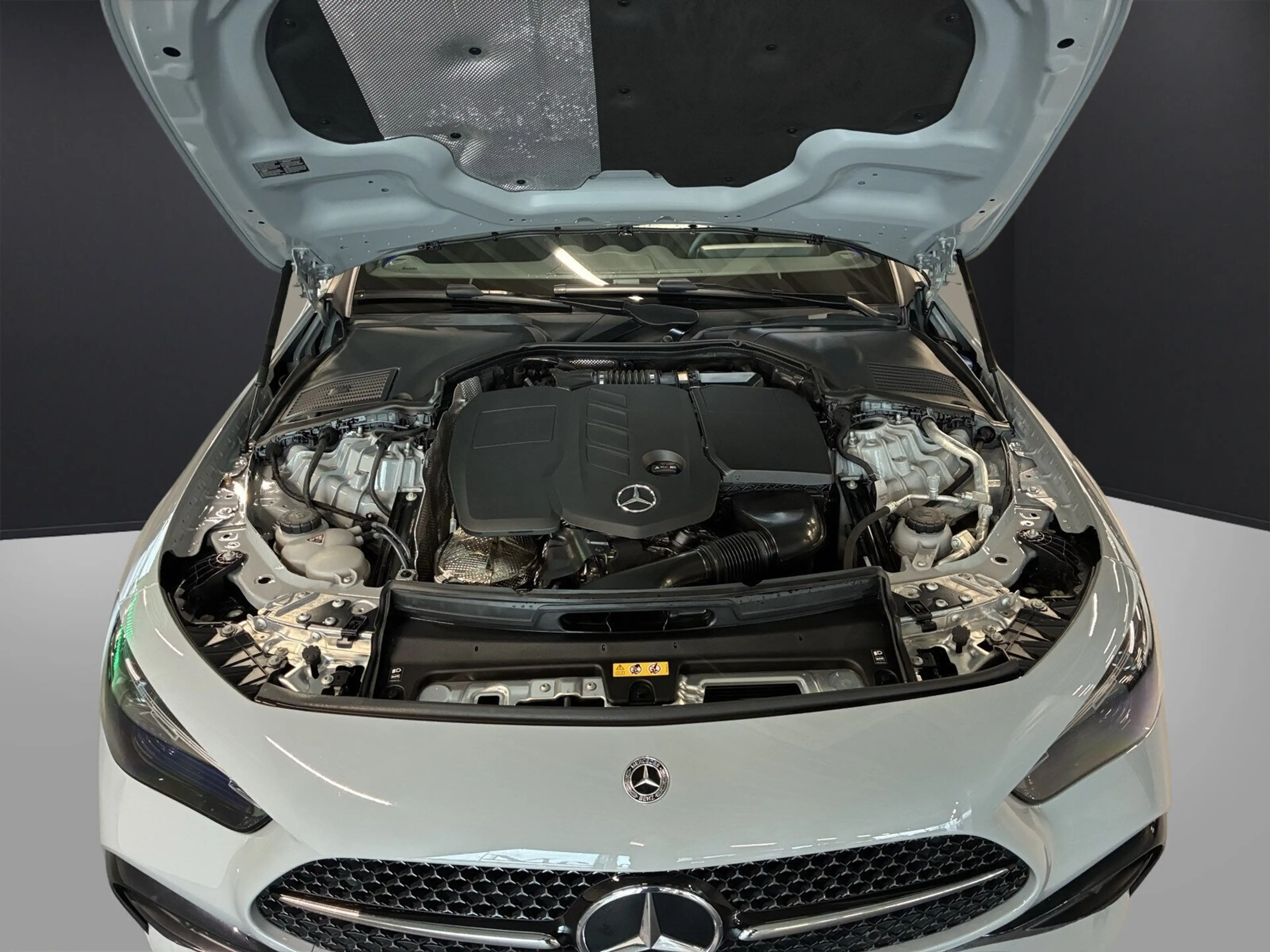 Mercedes-Benz CLE 220 CLE 220 d COUPE AMG-LINE PANO CARBON DISTRONIC MEMORY — photo 13