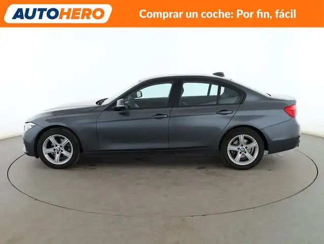 BMW 3 Series view 3