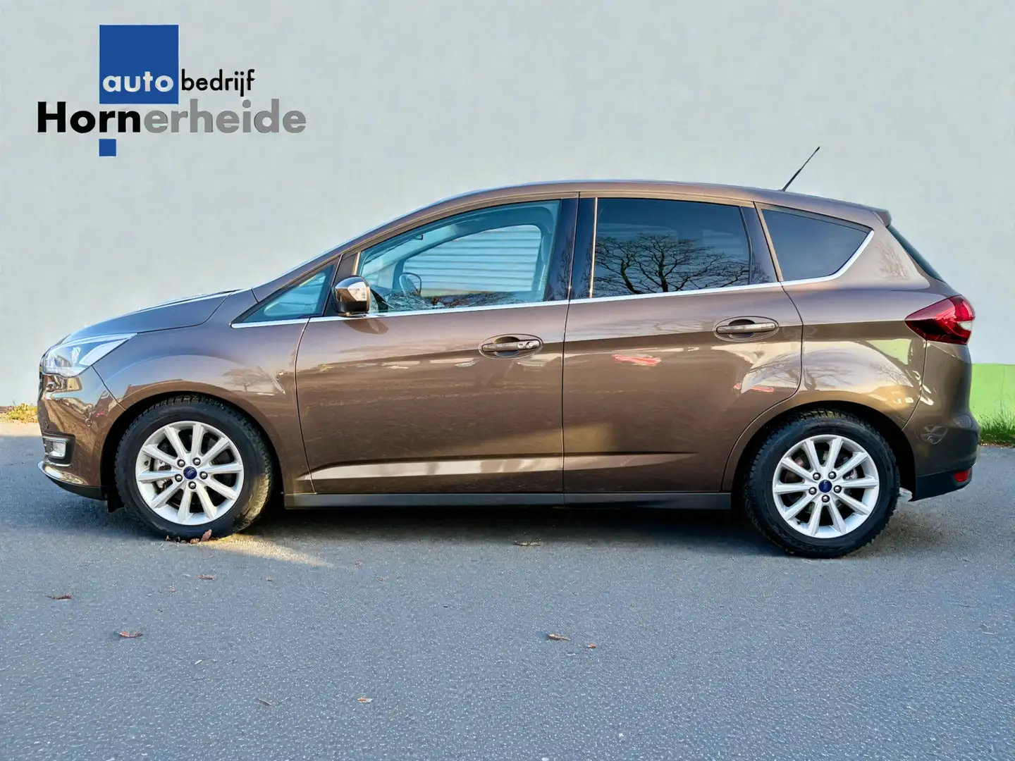 Ford C-Max 1.5 Titanium 150 pk Automaat [ Fm navi,camera,ecc, Brun - 2