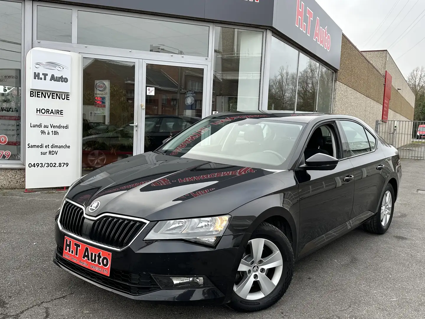 Skoda Superb 2.0 CR TDi/Etat neuf/Airco/Euro 6/124.000Kilometre Zwart - 1