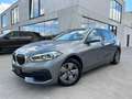 BMW 118 Sport Line/2024/10.000 KM/NAVI/LED/PDC/Garantie Grijs - thumbnail 1