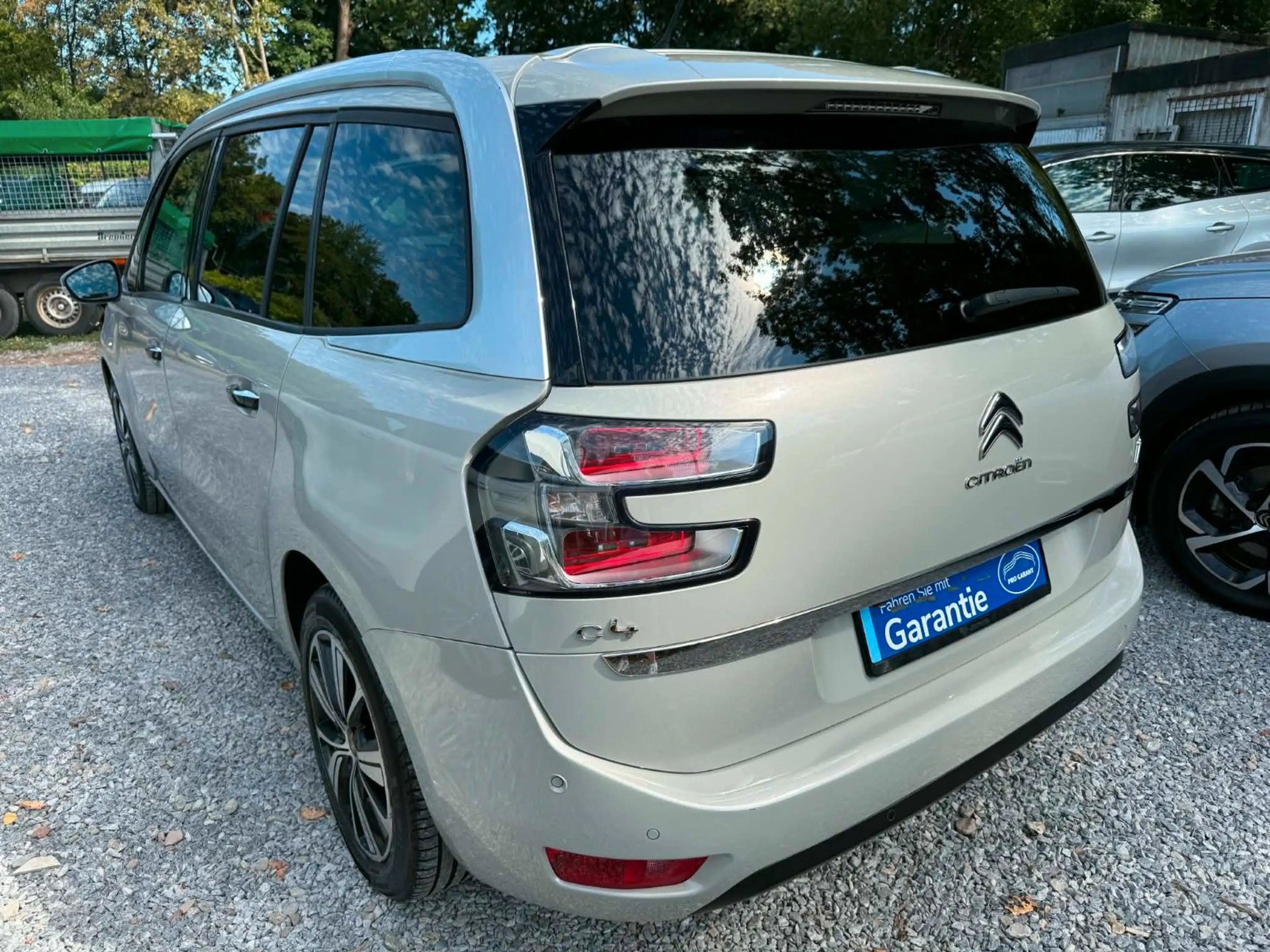 Citroen Grand C4 Picasso 1.6 THP 165 PS*7 Sitzer*Leder* — photo 3