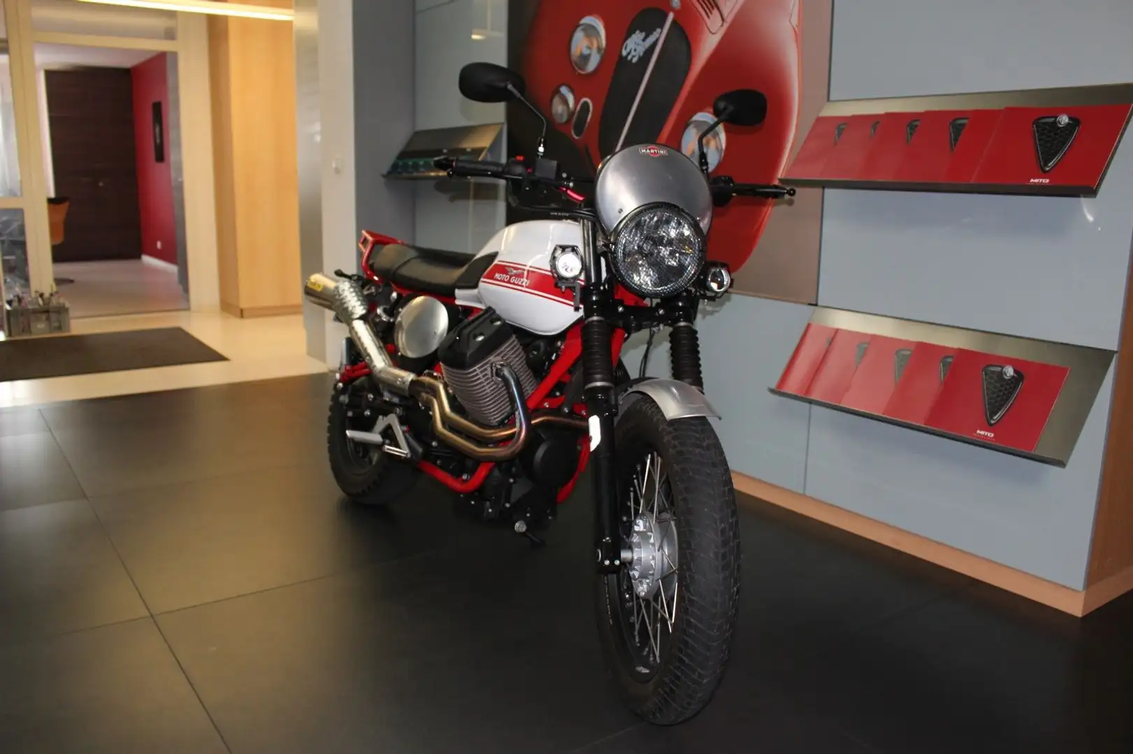 Moto Guzzi V 7 Stornello Limited 406/1000 Alb - 1