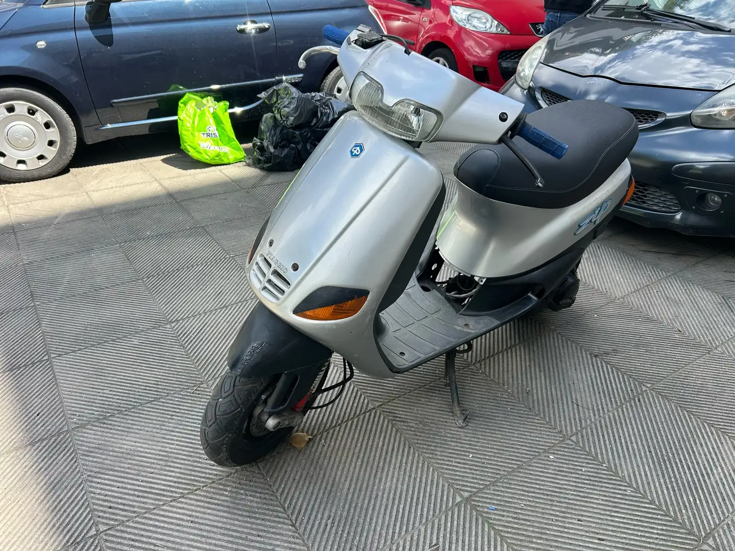 Piaggio Zip 50 FASTRIDER Argento - 1