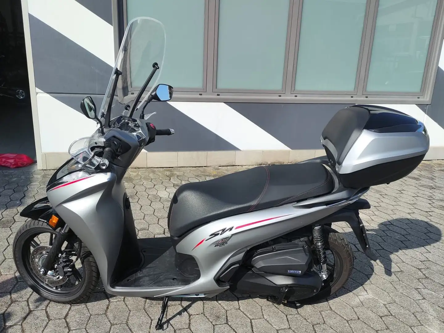 Honda SH 350i sporty Argento - 2