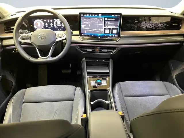 Volkswagen Tayron view 8