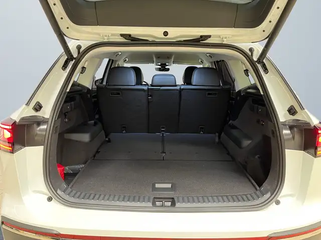 Volkswagen Tayron view 14