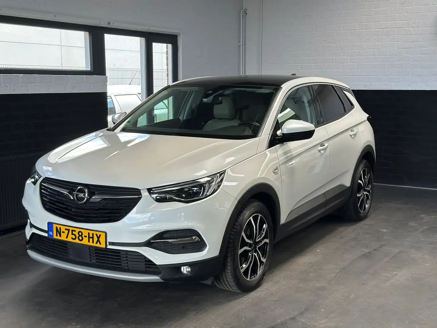Opel Grandland X 1.2 Turbo Innovation | Automaat |Pano | Clima | DA Wit - 2