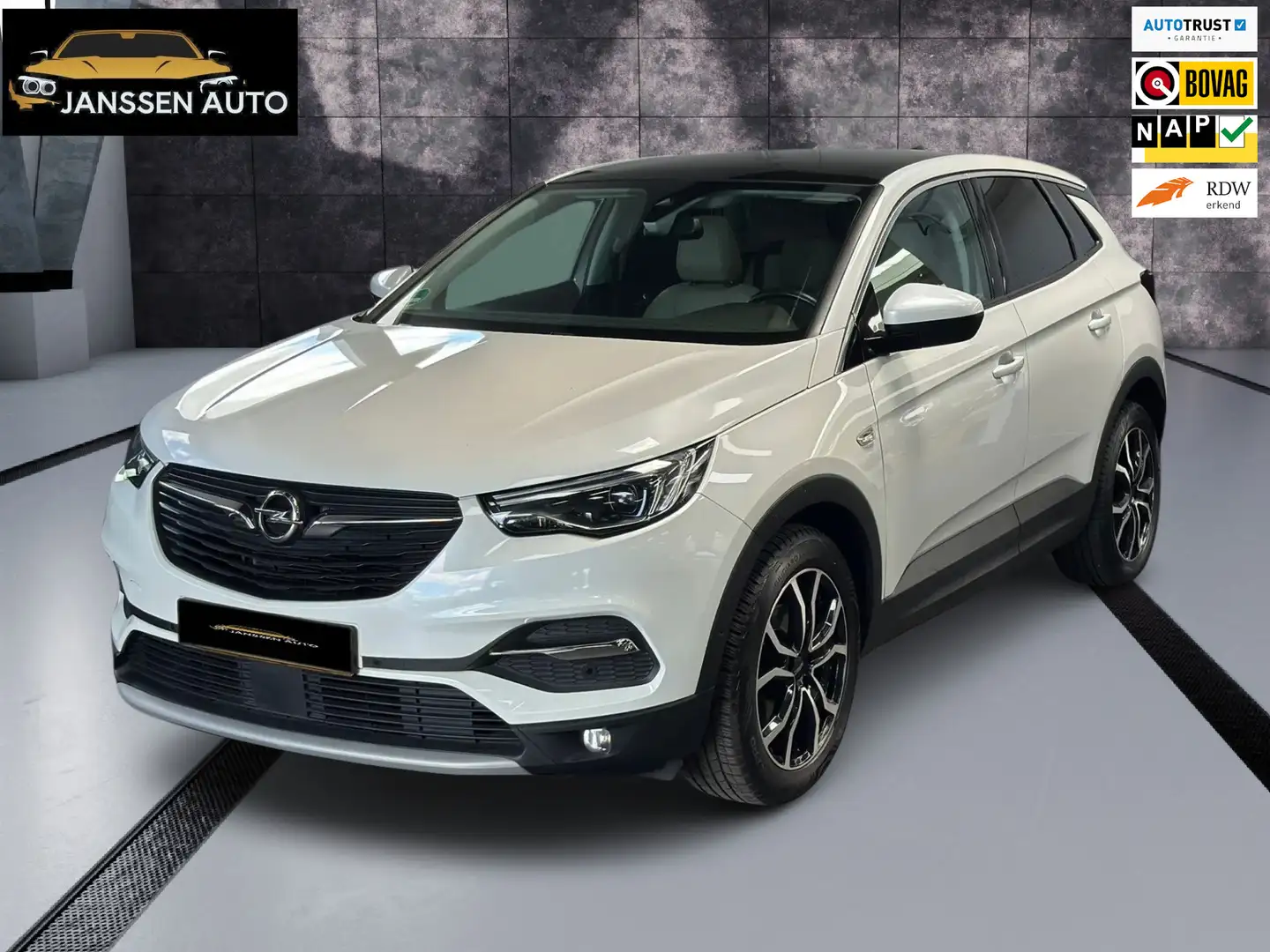 Opel Grandland X 1.2 Turbo Innovation | Automaat |Pano | Clima | DA Wit - 1