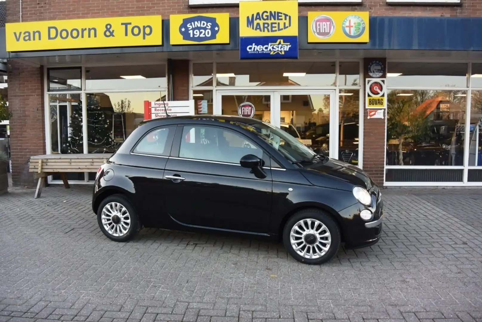 Fiat 500 0.9 TWINAIR LOUNGE Zwart - 1