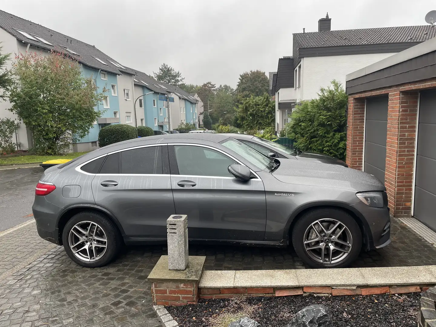 Mercedes-Benz GLC 250 Coupe AMG line - 2