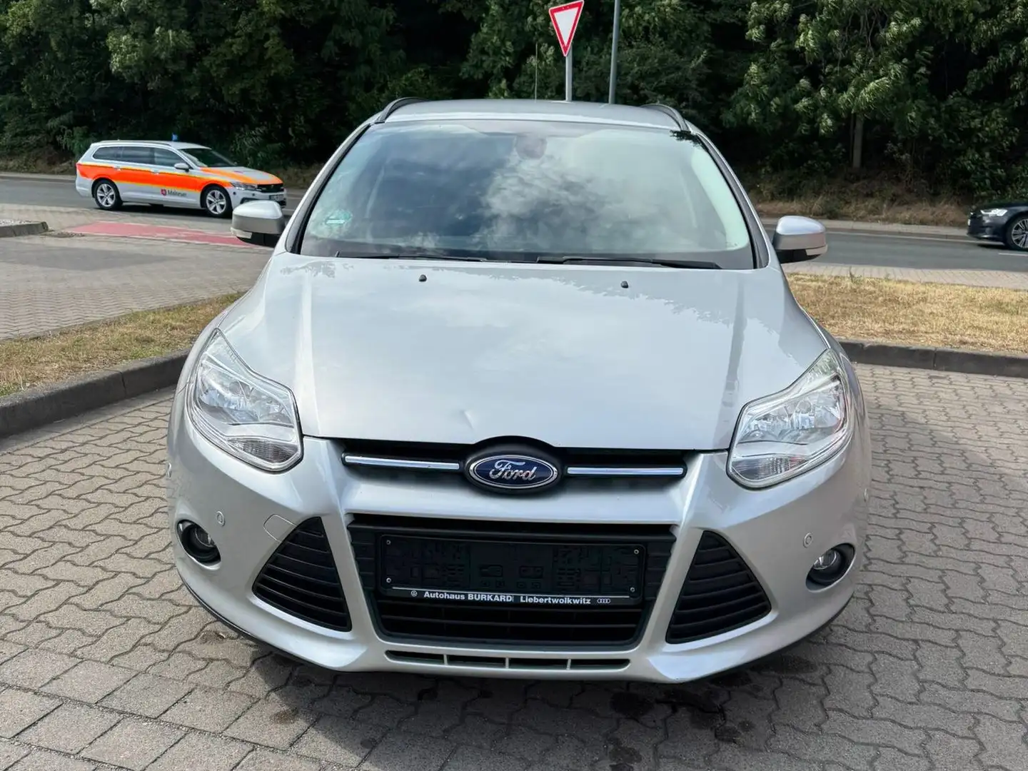 Ford Focus Turnier 1.6 TDCi Silber - 2
