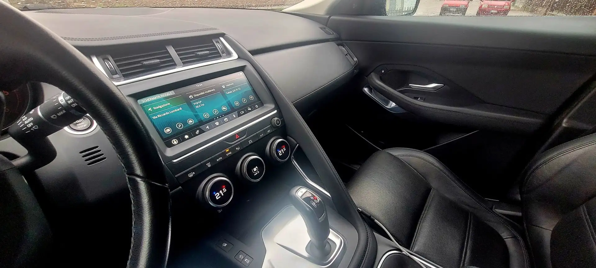 Jaguar E-Pace E-Pace 2017 2.0d i4 awd 150cv auto my19 Negru - 1