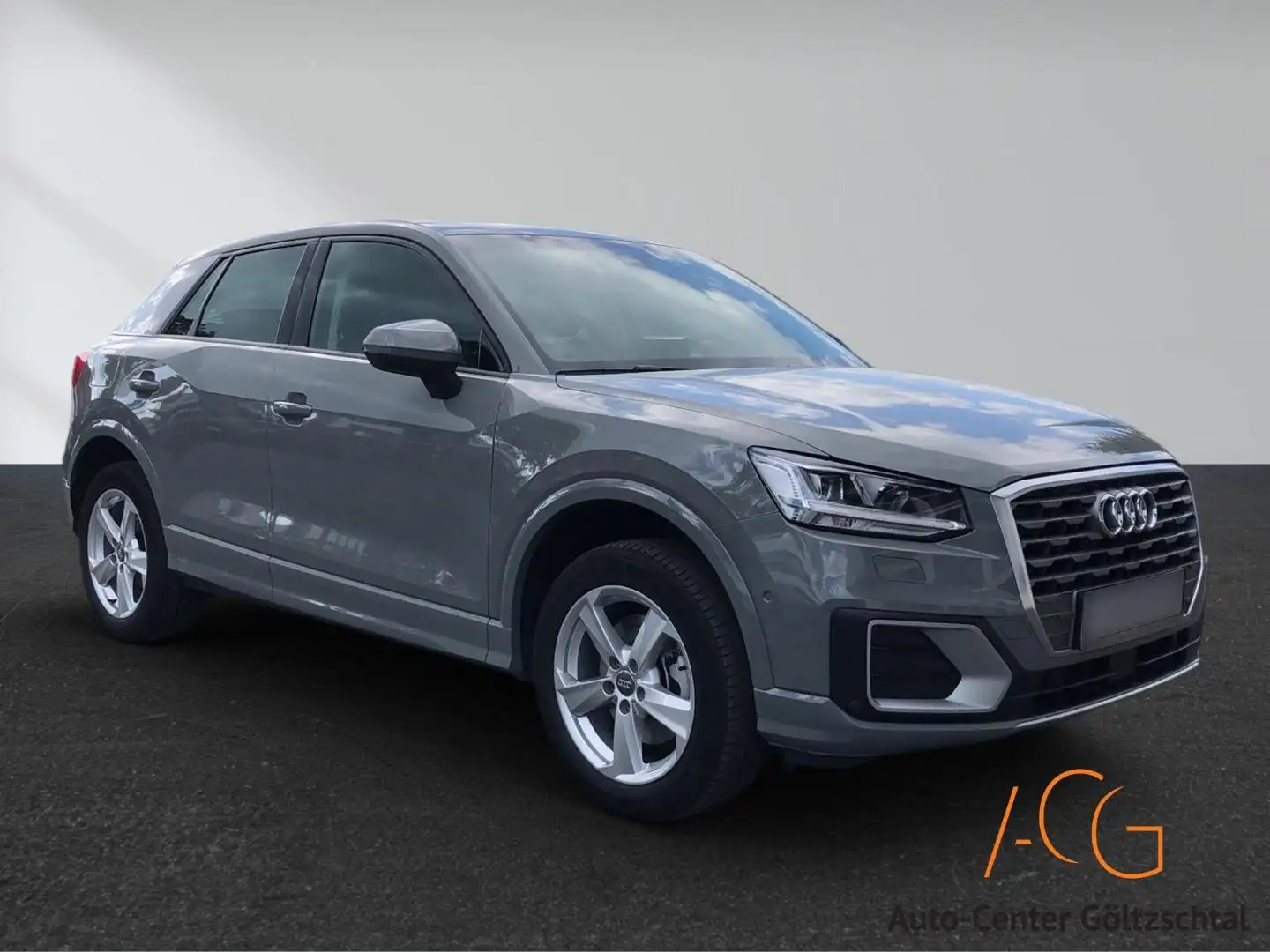 Audi Q2 Sport Gris - 1