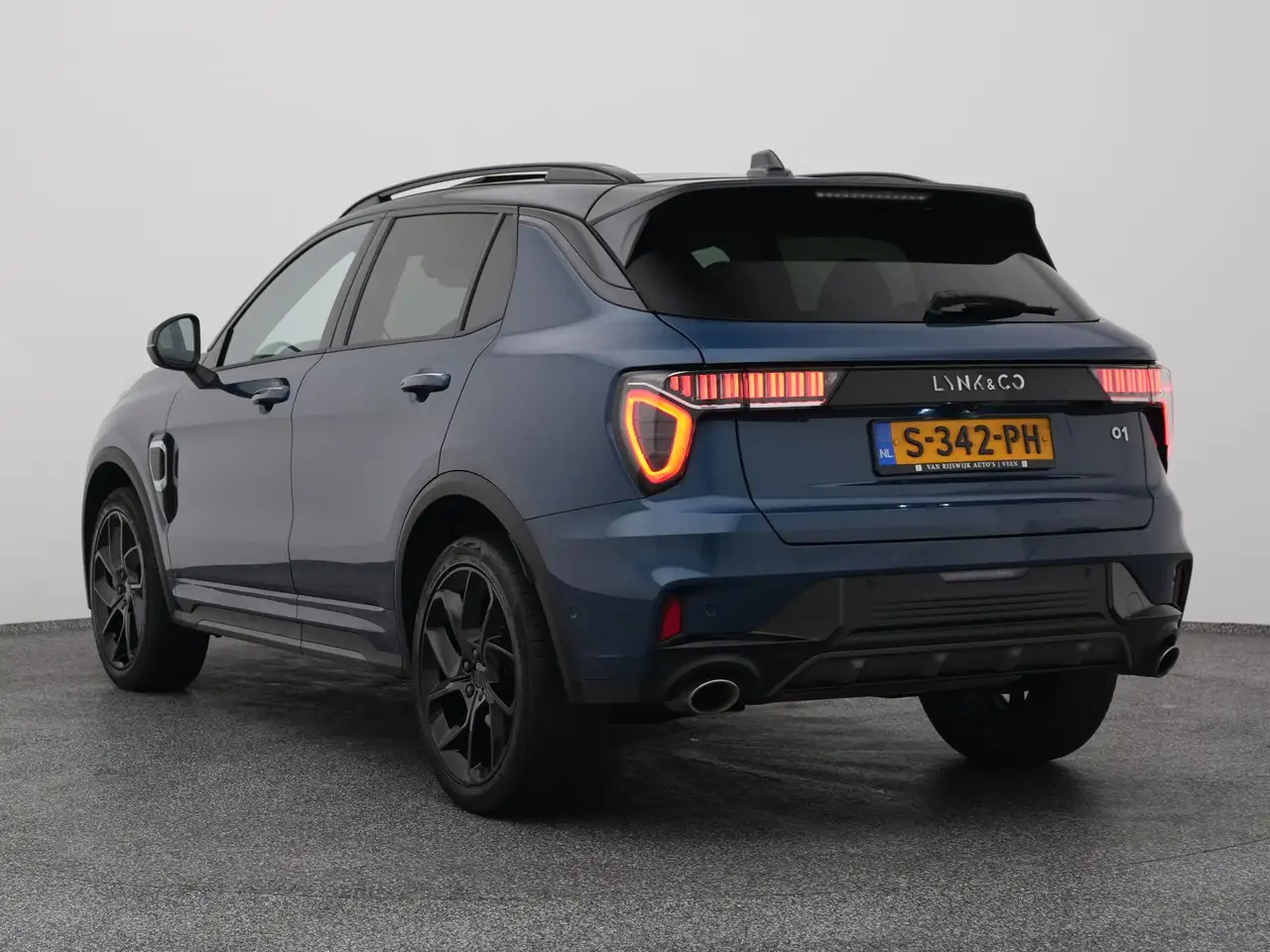 Lynk & Co 01 2023