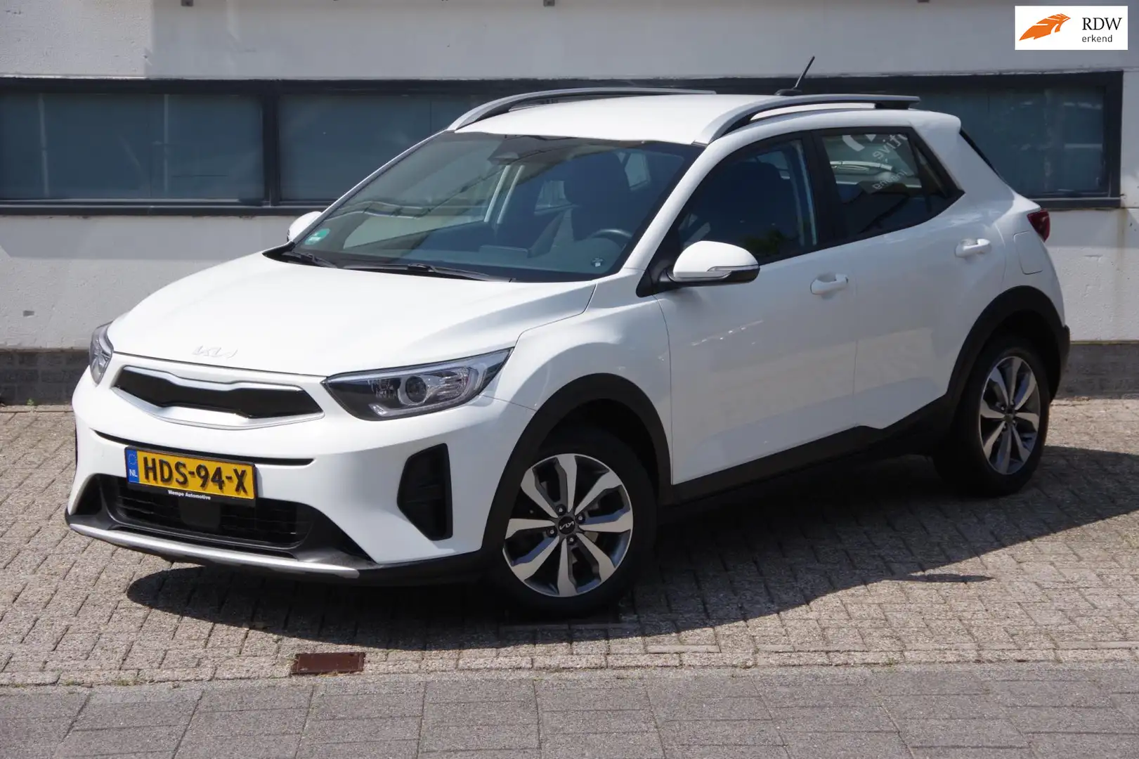 Kia Stonic 1.0 T-GDi DynamicPlusline Weiß - 1