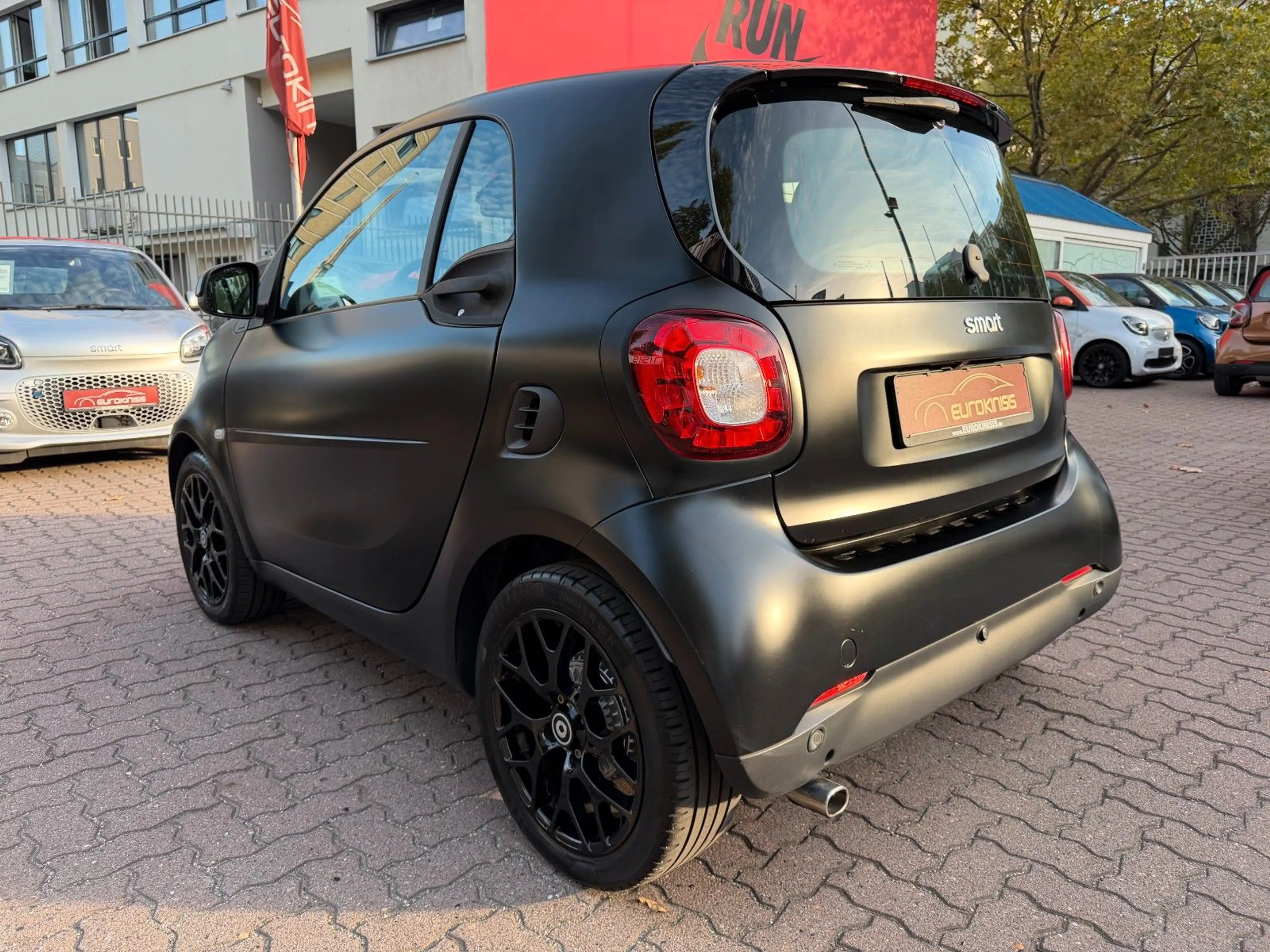 smart forTwo fortwo 66kW DCT prime SPORT*PANO*NAV*SHZ*KAM — photo 14