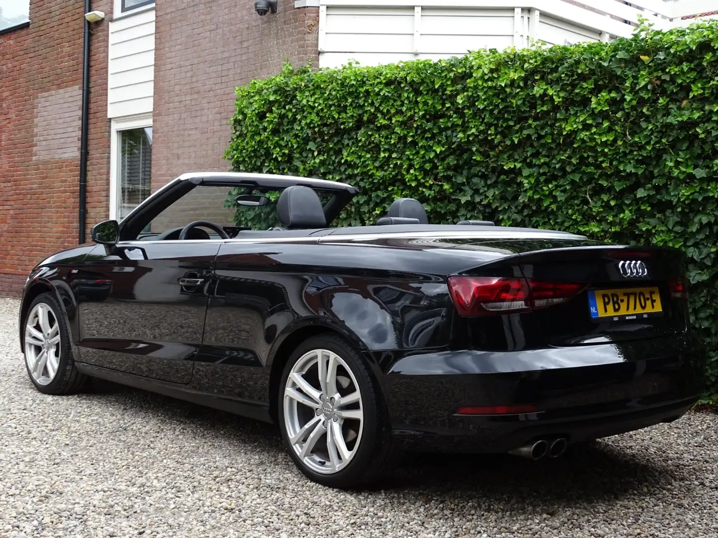Audi A3 Cabriolet 1.4 TFSI CoD Ambition Pro Line S | Deale Schwarz - 2