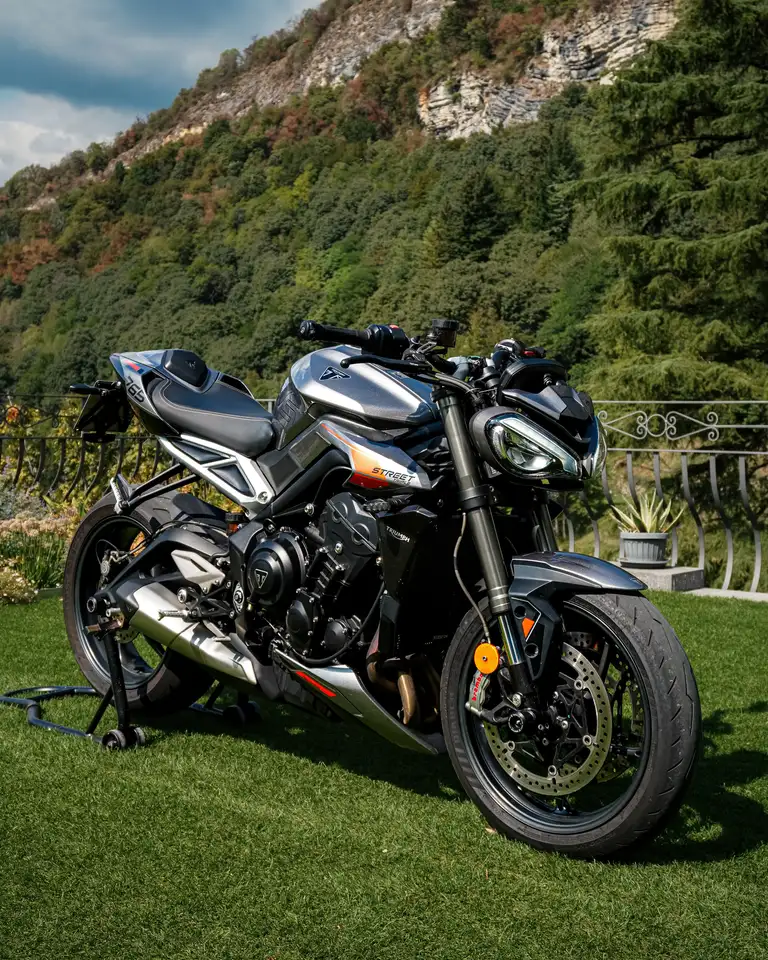 Triumph Street Triple RS