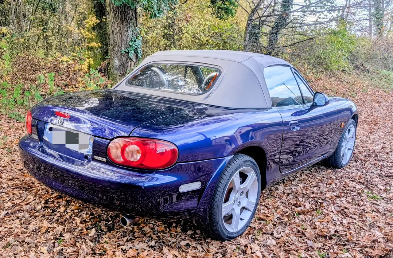 Mazda MX-5 MX5 1.6i