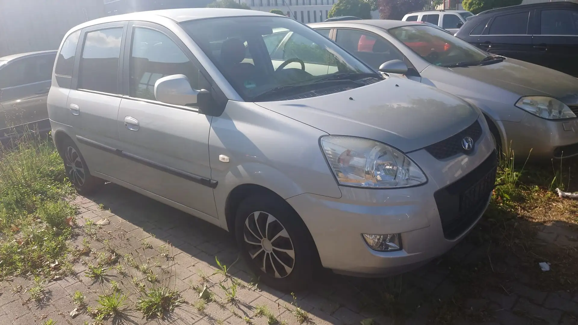 Hyundai Matrix 1.6 Classic Gri - 2