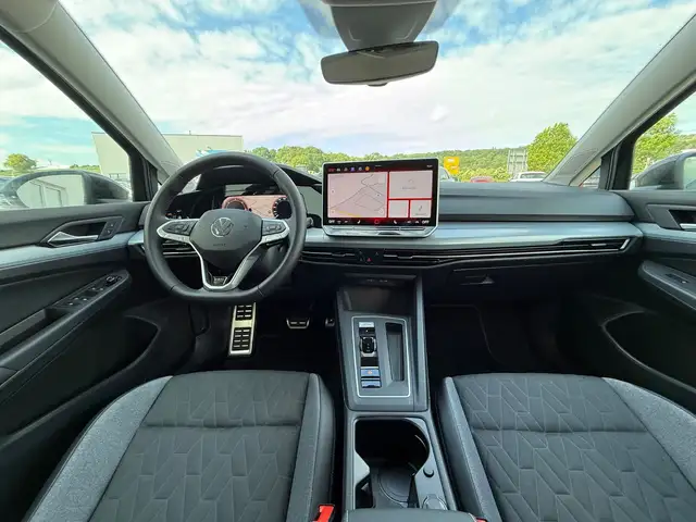 Volkswagen Golf view 13