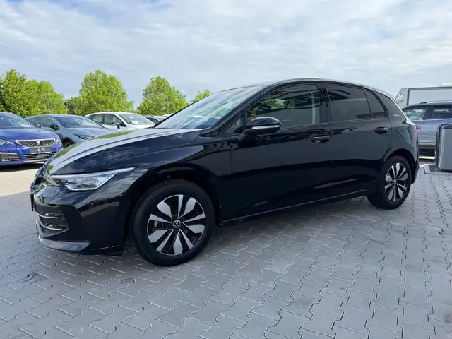 Volkswagen Golf view 2