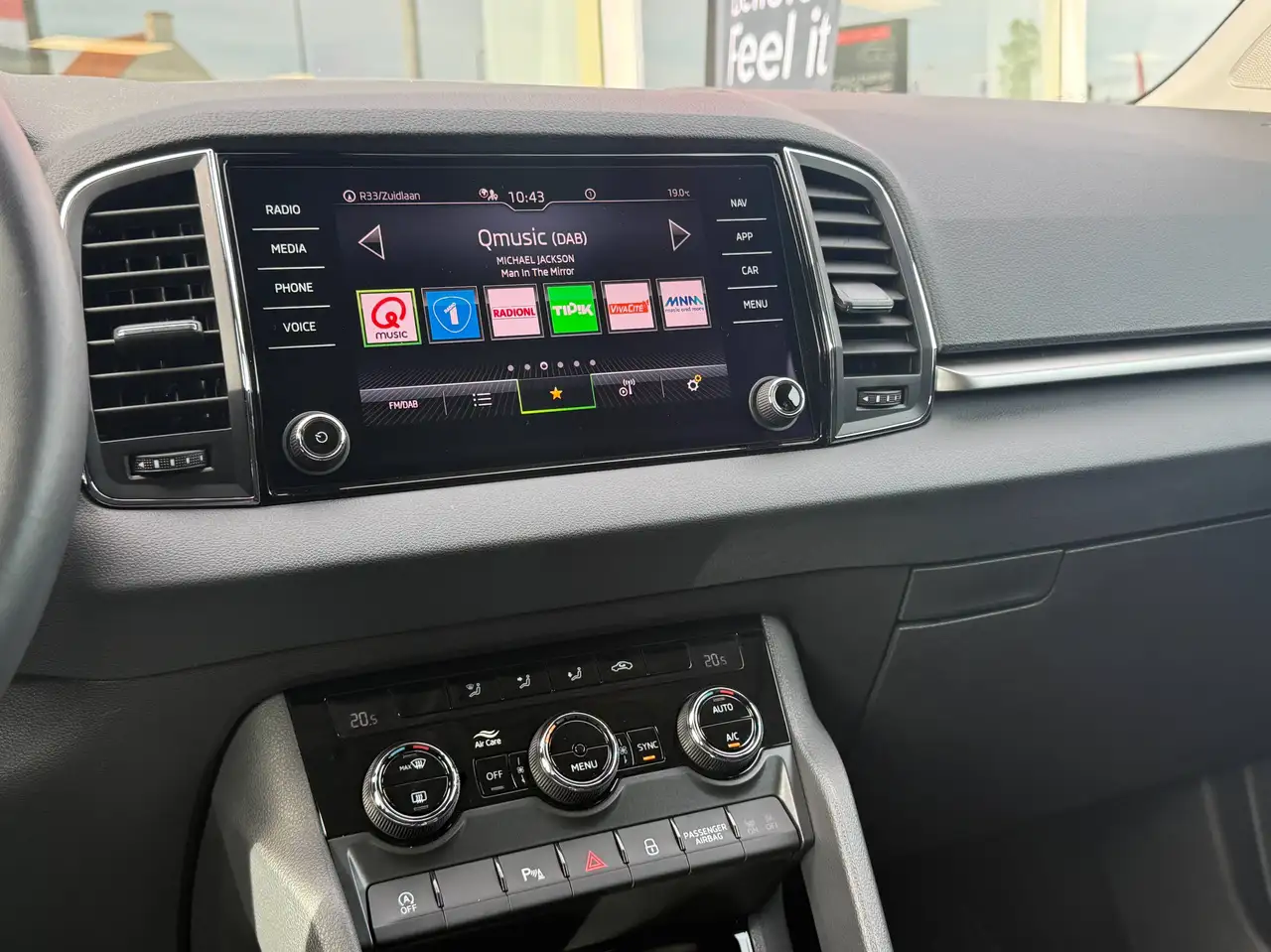 Skoda Karoq AUTOMAAT / CARPLAY / AIRCO / CAMERA / CRUISECONTROL / KEYLESS /, миниатюра 26
