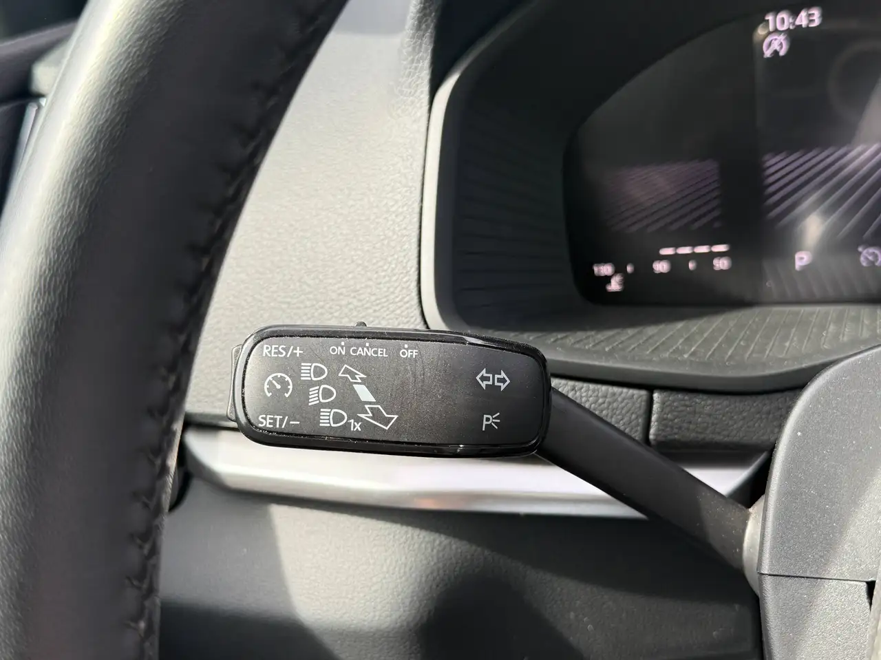Skoda Karoq AUTOMAAT / CARPLAY / AIRCO / CAMERA / CRUISECONTROL / KEYLESS /, миниатюра 28