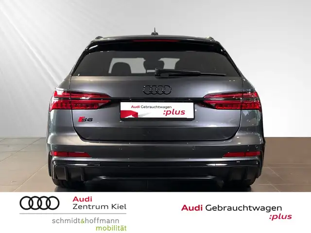 Audi S6 view 5