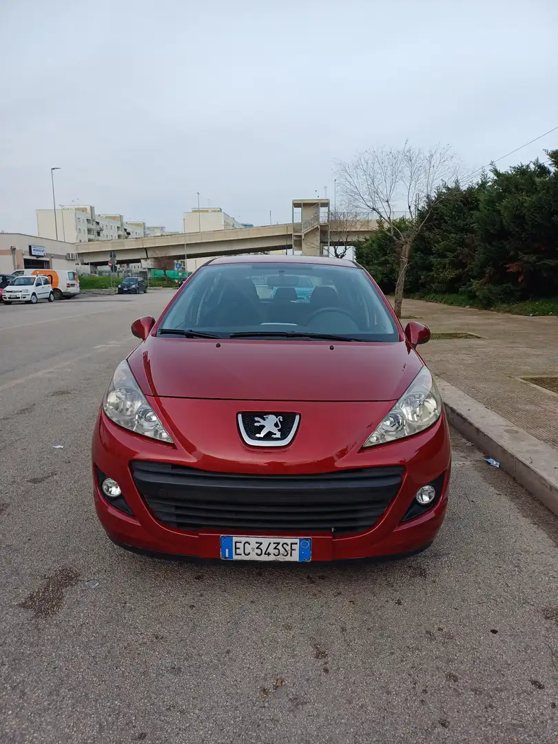 Peugeot 207 5p 1.4 hdi 8v Millesim 200 - 1