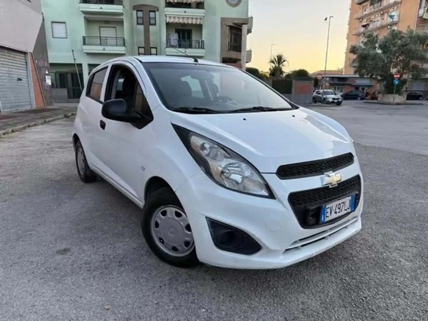 Chevrolet Spark Spark 1.0 LS c/clima Bianco - 1