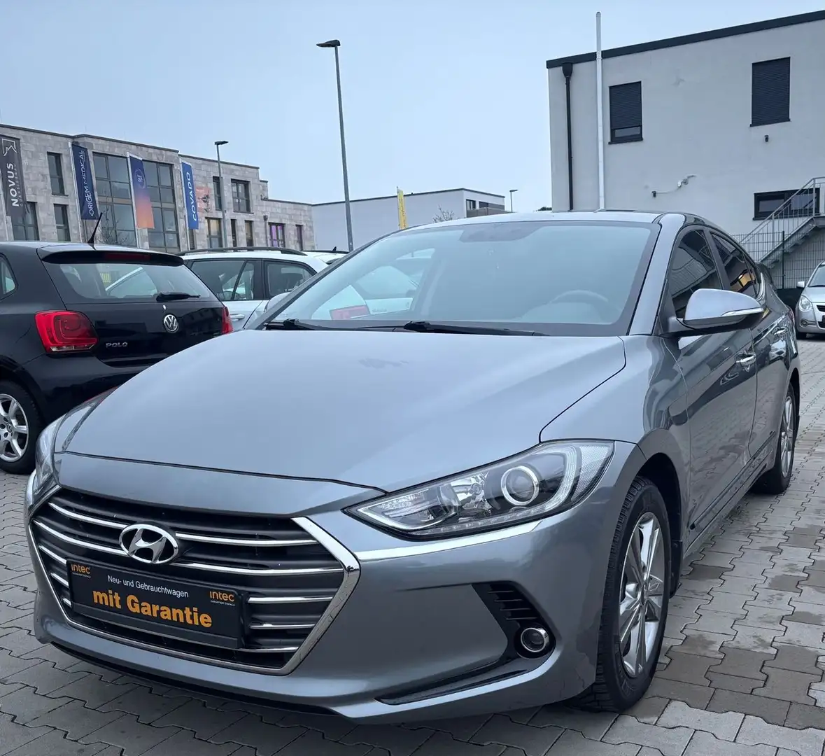 Hyundai ELANTRA /1,6 Motor/sehr gepflegt - 1
