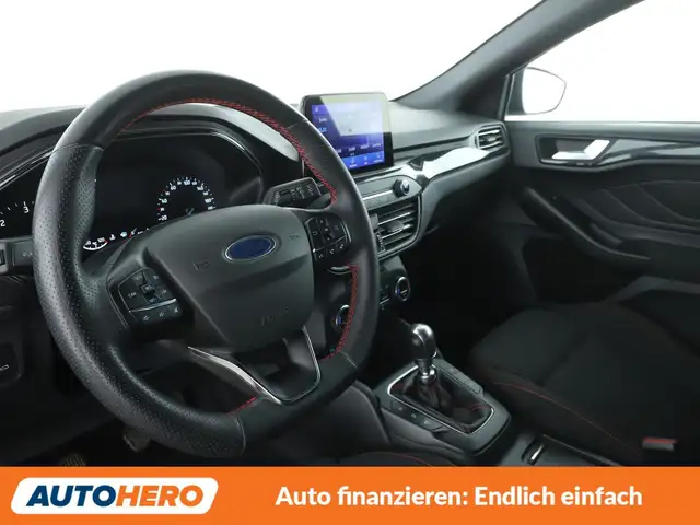 Ford Focus view 11