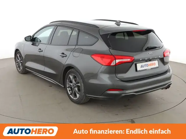 Ford Focus view 4