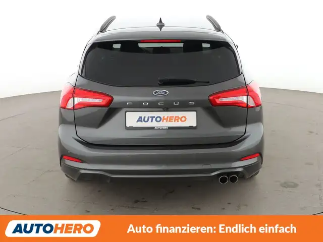 Ford Focus view 5