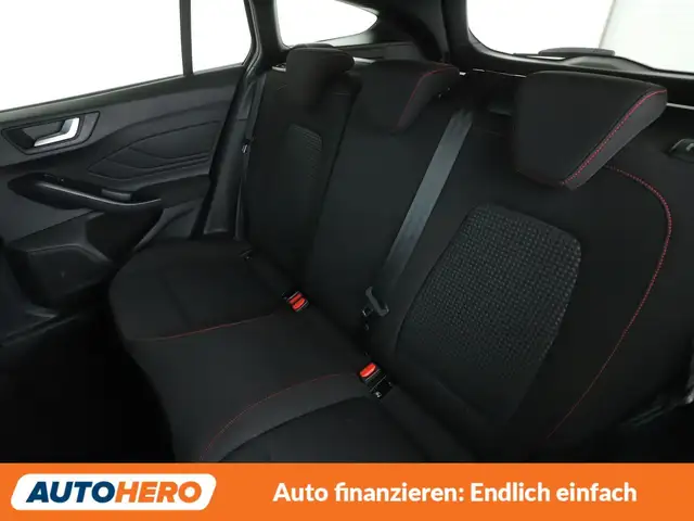 Ford Focus view 14